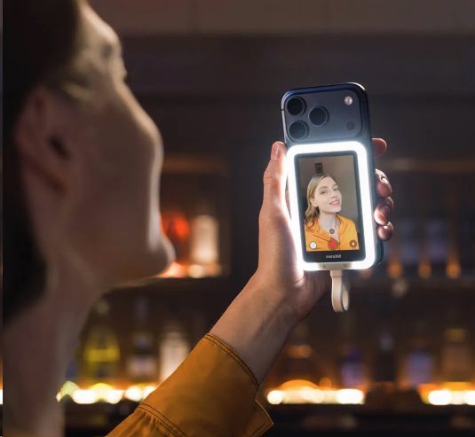 Insta360 Snap Selfie Screen so svetlom
