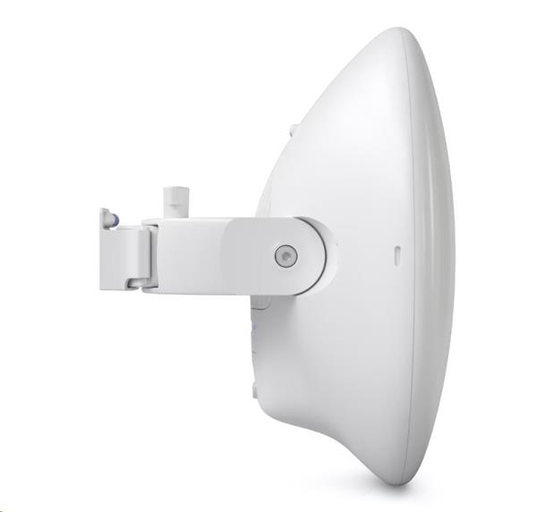 Ubiquiti 60 GHz PtMP station powered by Wave Technology.
